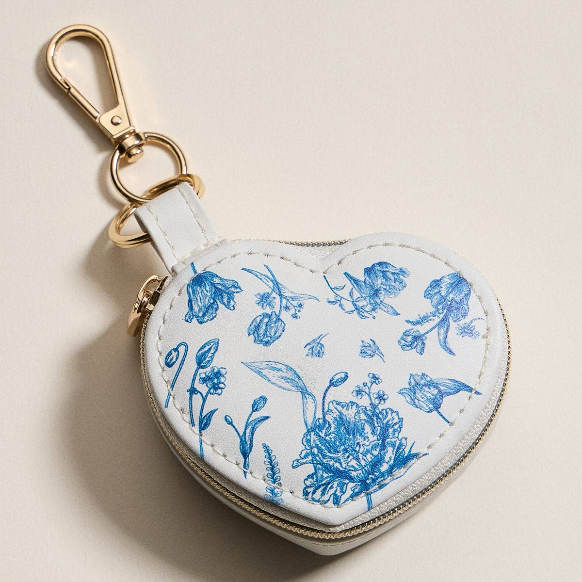 Heart-Shaped Jewelry Travel Case with Keychain | White & Blue Floral Print