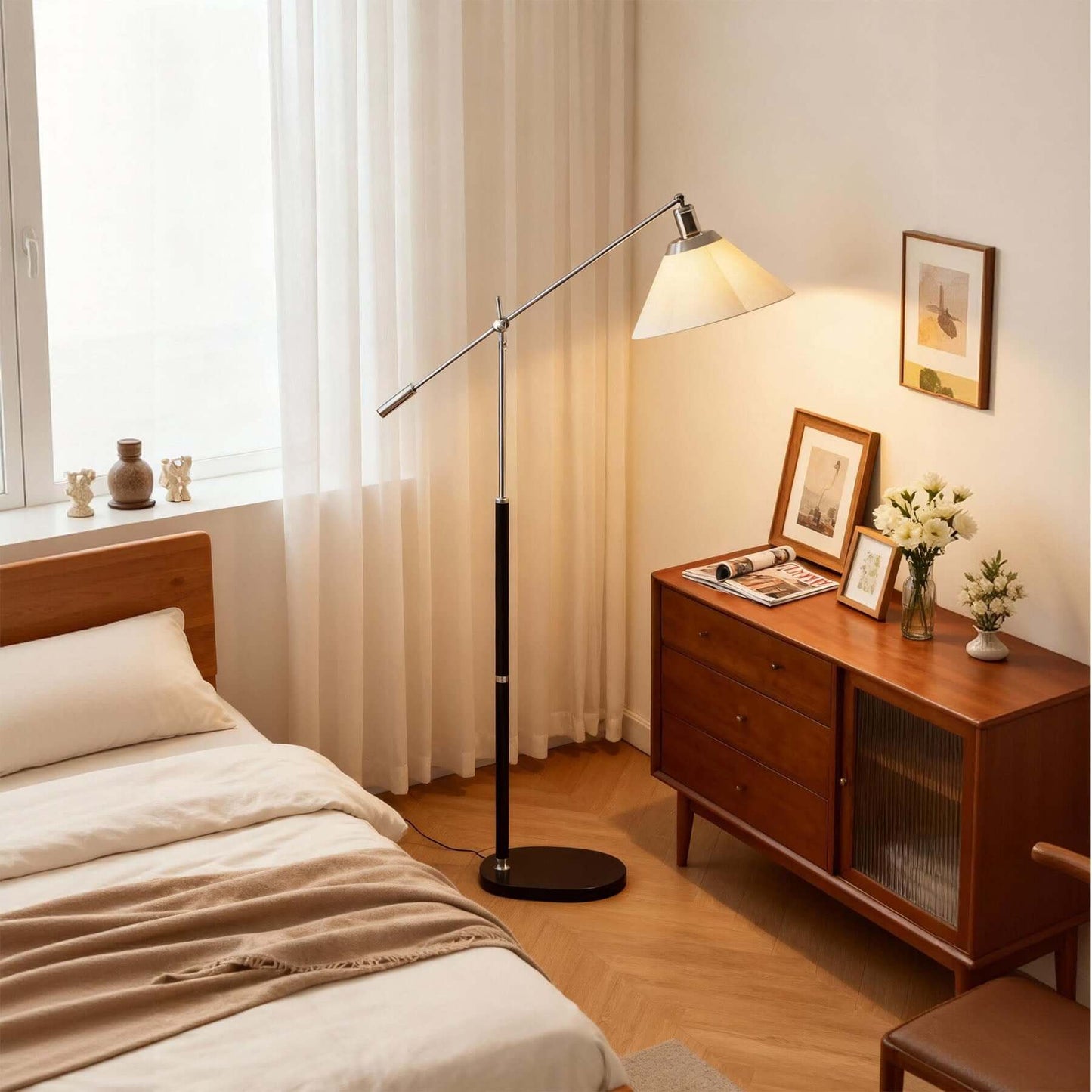 Molti  Floor Lamp