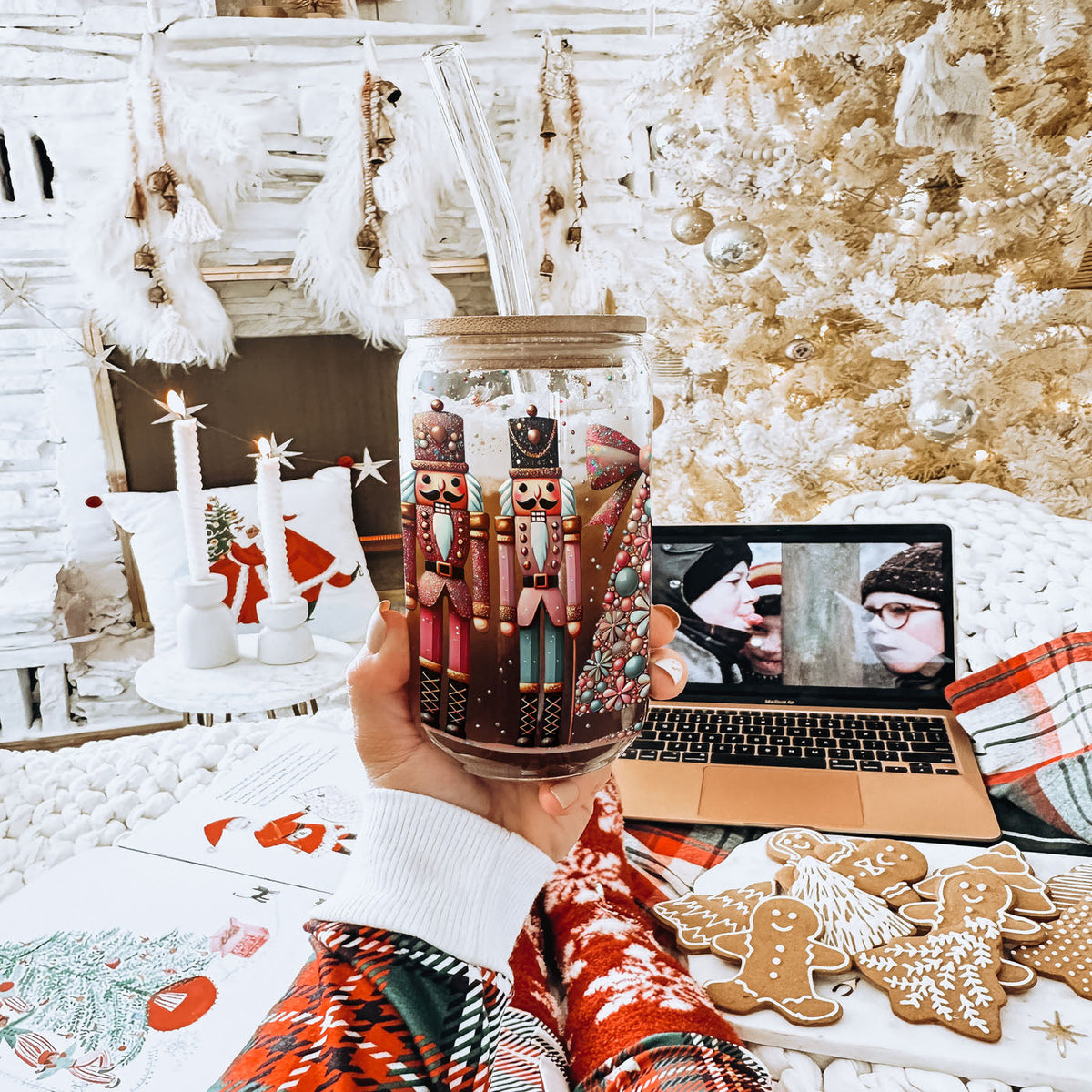 Nutcracker Glam 17oz