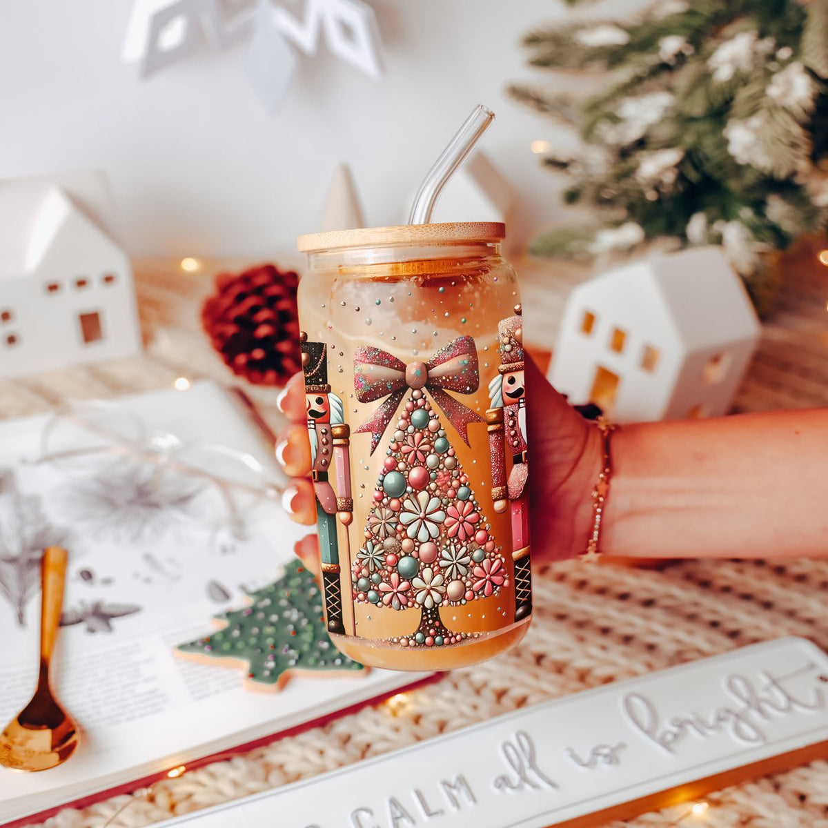 Nutcracker Glam 17oz