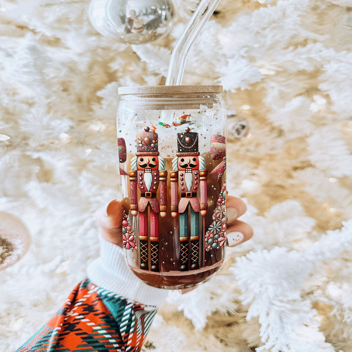 Nutcracker Glam 17oz